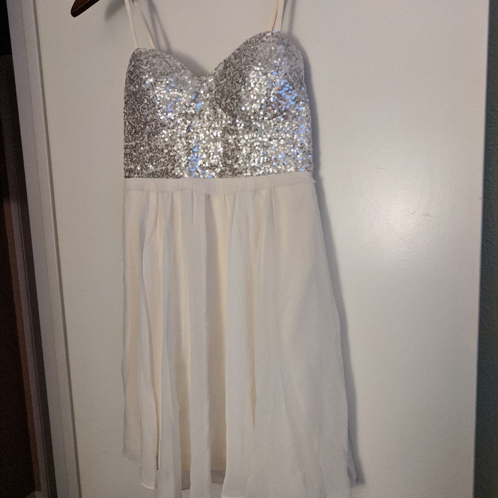 En Creme Cream Sequin Dress